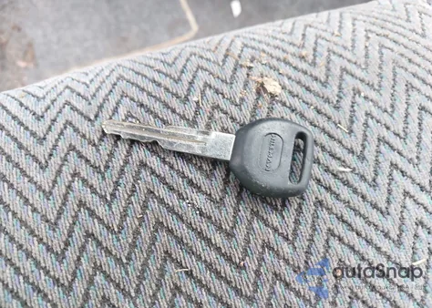 2001 Honda Cr-V Lx z USA, uszkodzony, nr VIN JHLRD18451S015417